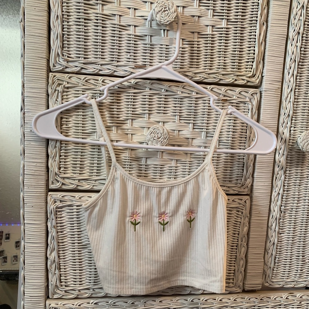 SHEIN embroidered flowers cropped tank top - XS